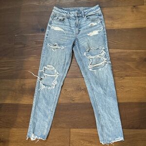 American Eagle Distressed Light Blue Women's Jeans